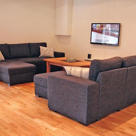 2 Bedroom Cozy Apartment In Habo Mullsjo Exterior photo